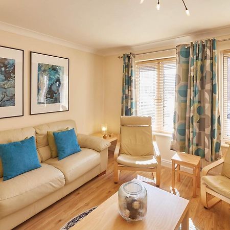 Host & Stay - The Scuttlebutt Townhouse Уитби Экстерьер фото
